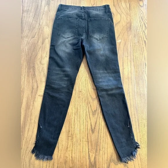White Birch Distressed Skinny Jeans Raw Hem Black Gray Size Small - Picture 10 of 11